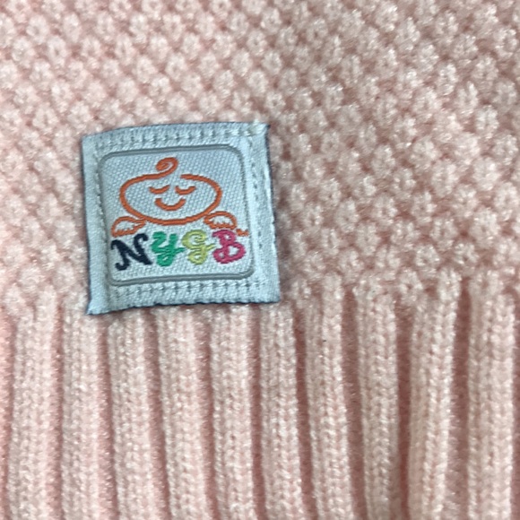 NygB infant hat and mittens set. - Picture 5 of 8